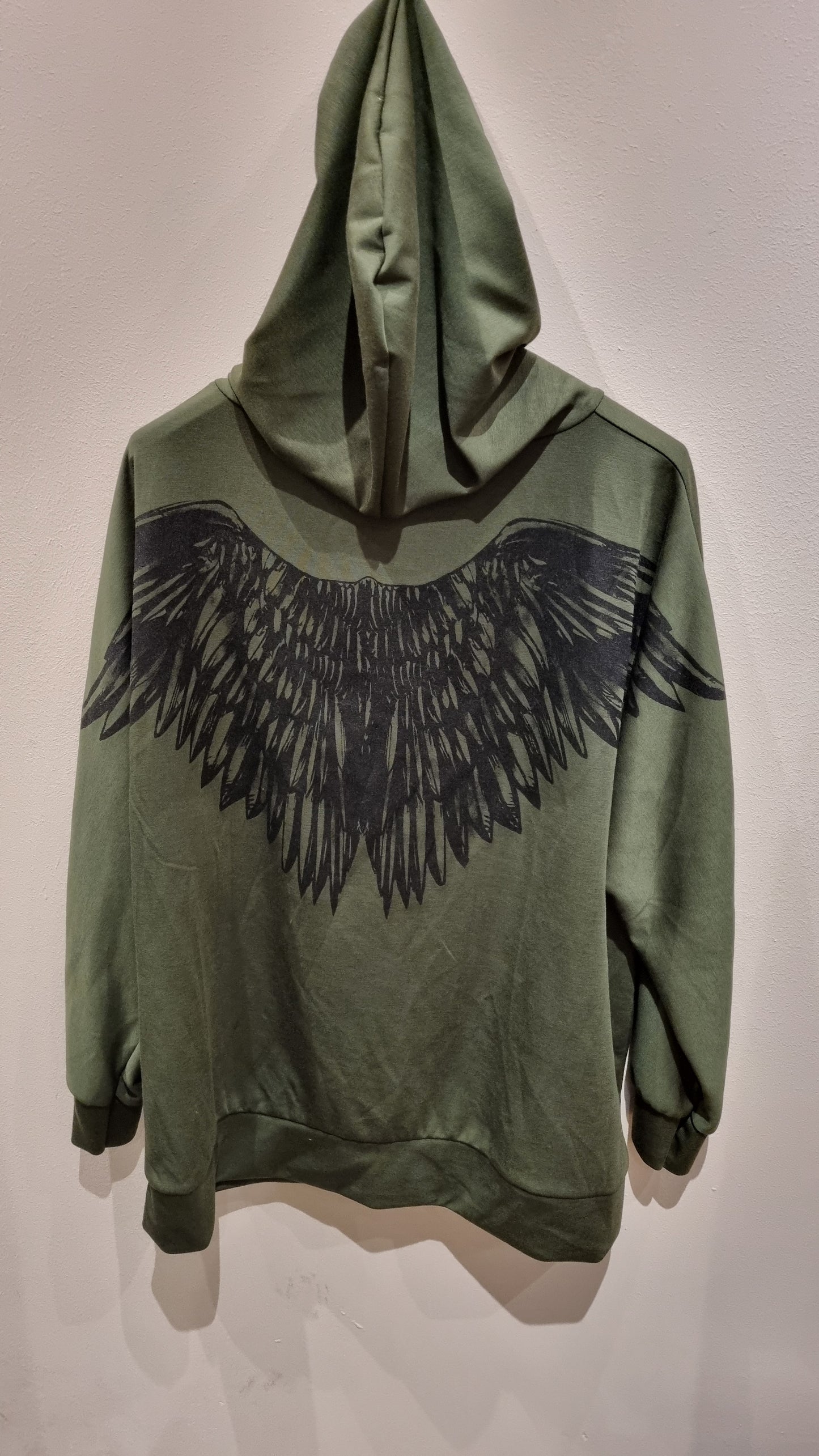 Hoodie mit Flügeln